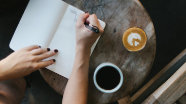 stocksy_txpa615d8f0coh100_large_787116 (1)